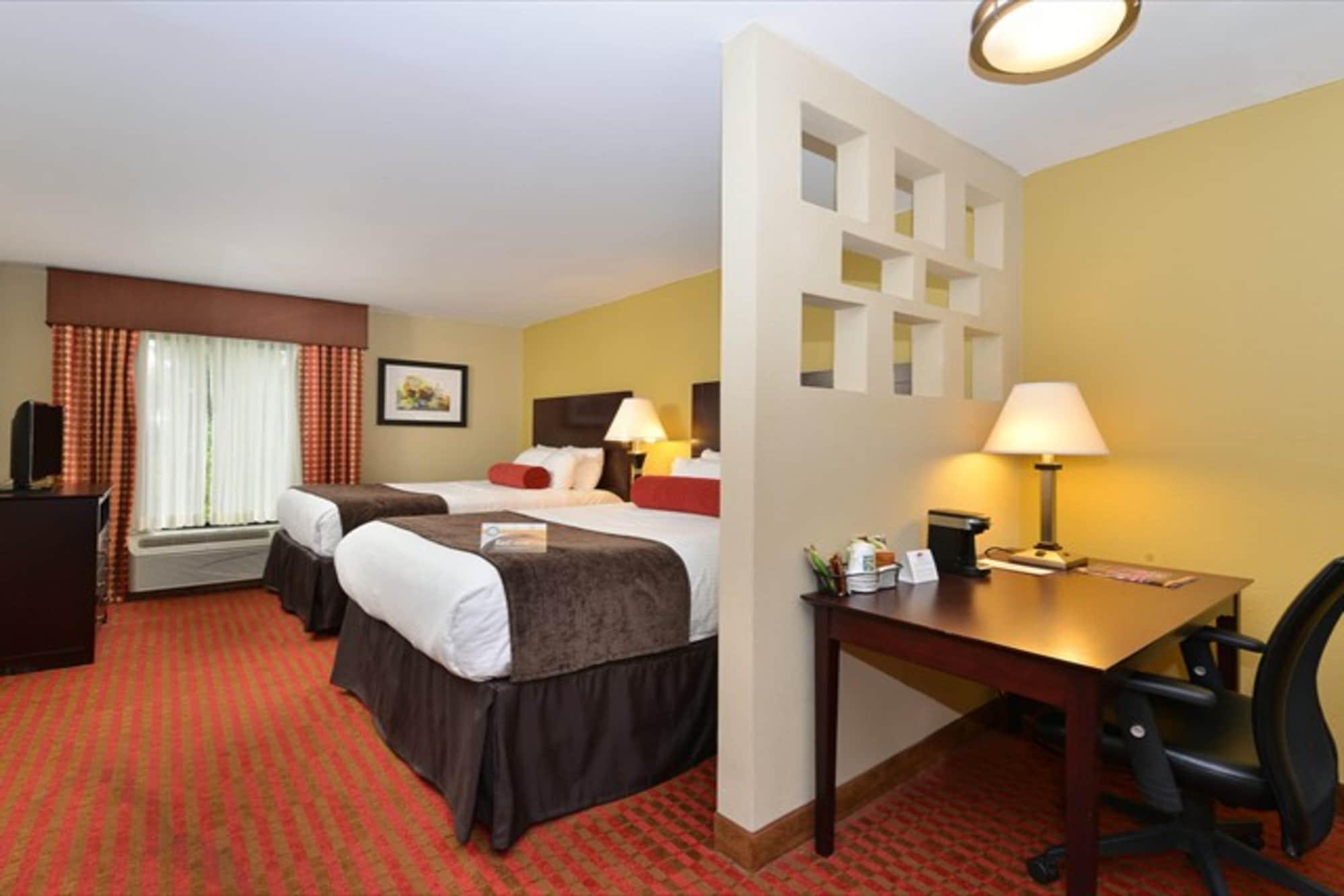 Quality Suites Nashville Airport מראה חיצוני תמונה