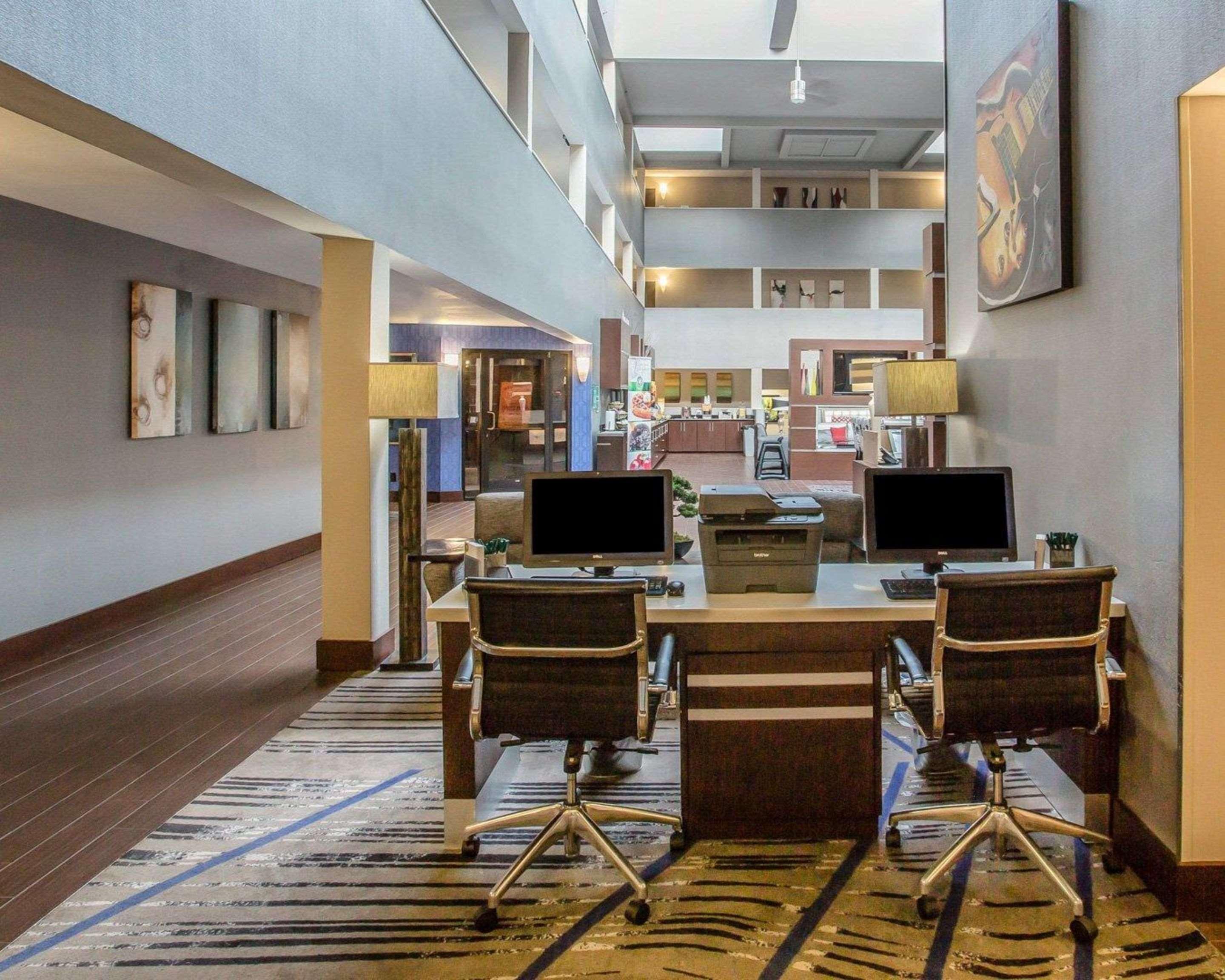 Quality Suites Nashville Airport מראה חיצוני תמונה