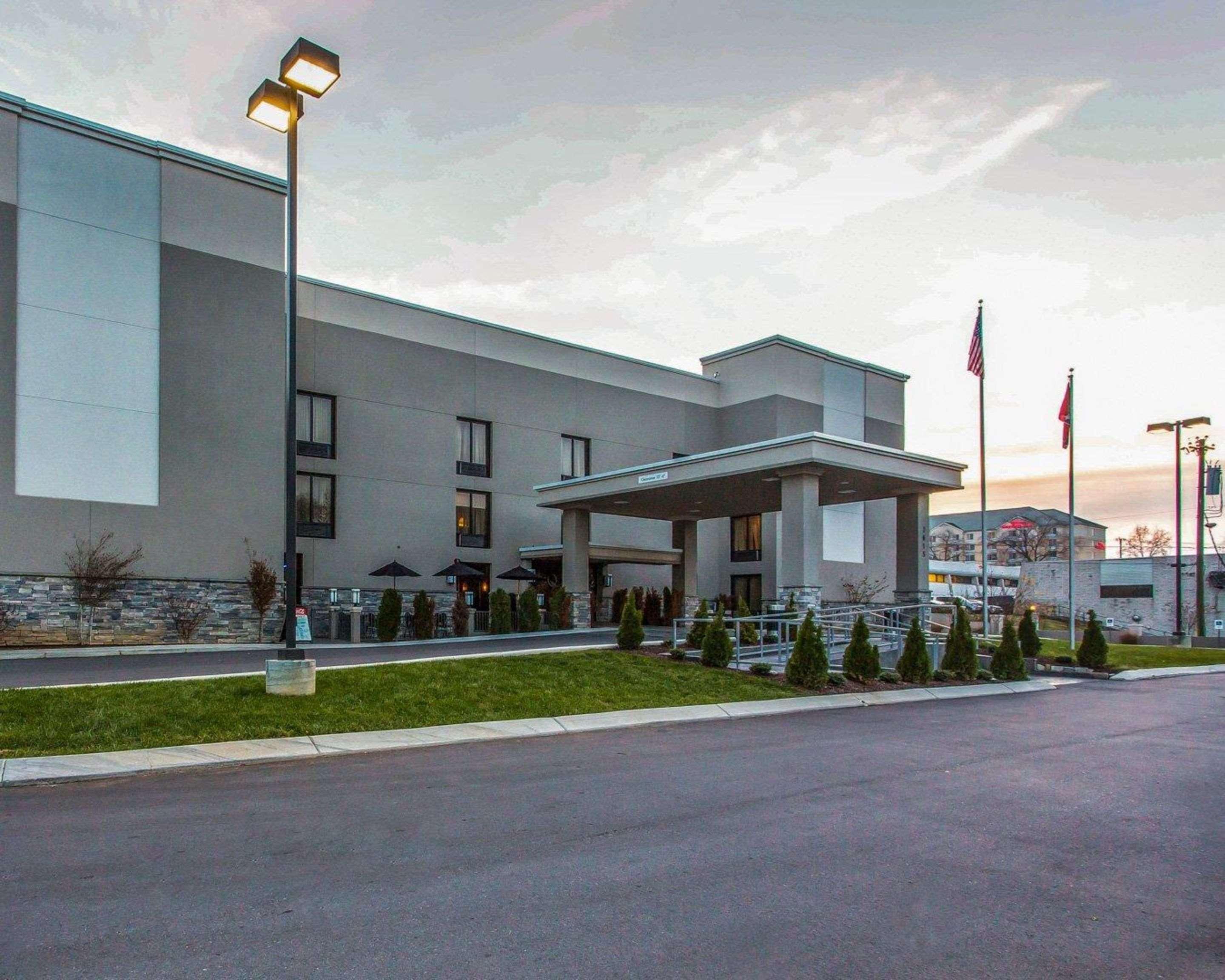 Quality Suites Nashville Airport מראה חיצוני תמונה
