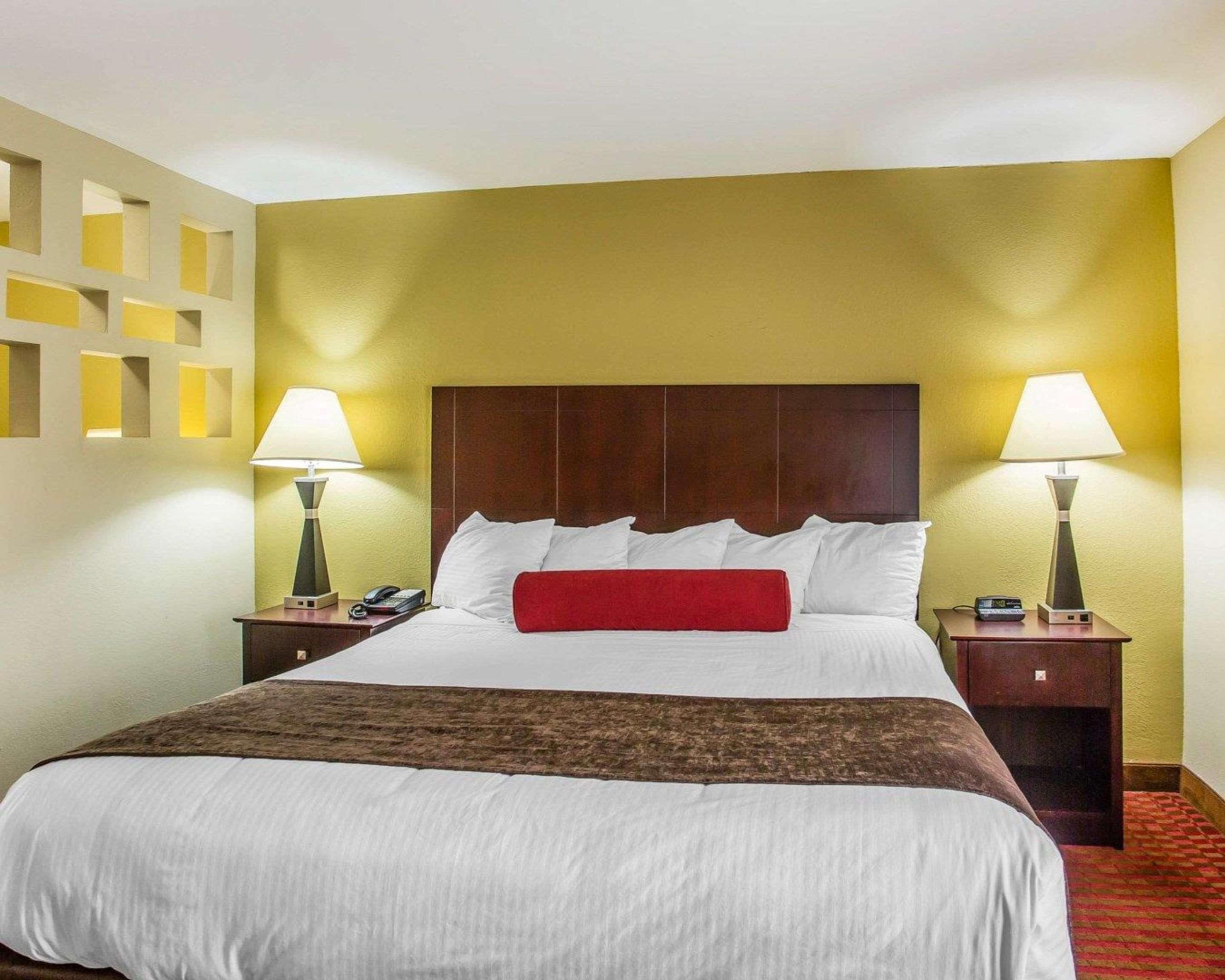 Quality Suites Nashville Airport מראה חיצוני תמונה