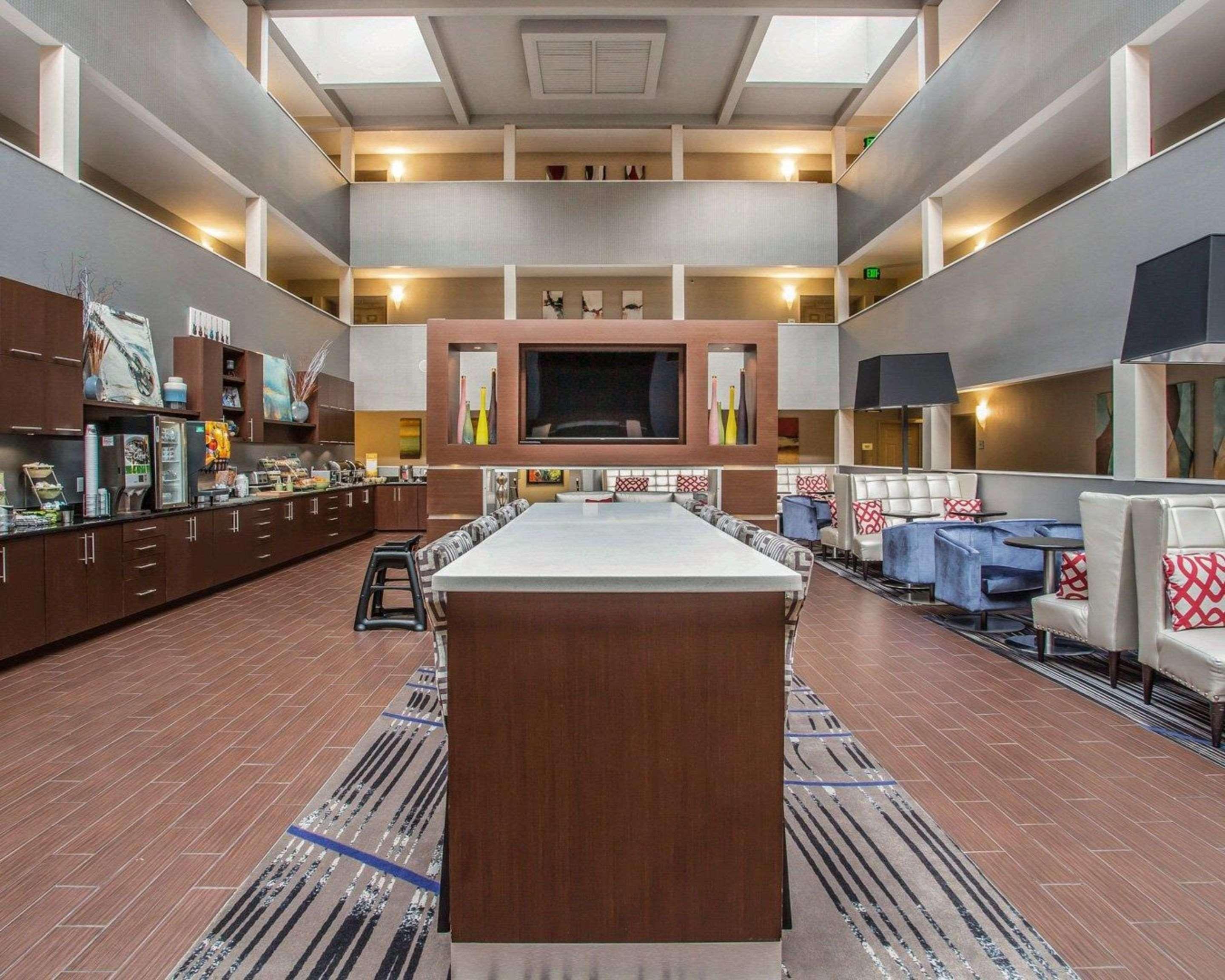 Quality Suites Nashville Airport מראה חיצוני תמונה