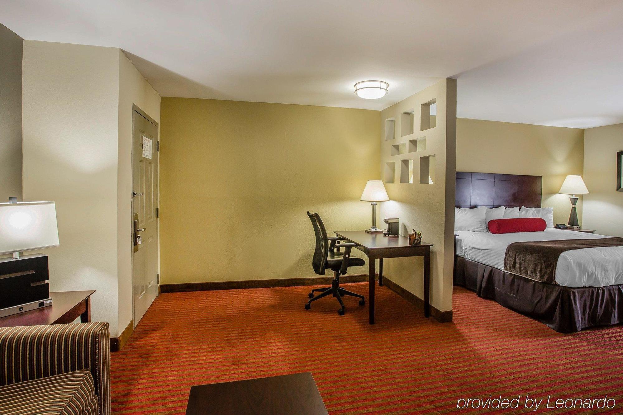 Quality Suites Nashville Airport מראה חיצוני תמונה