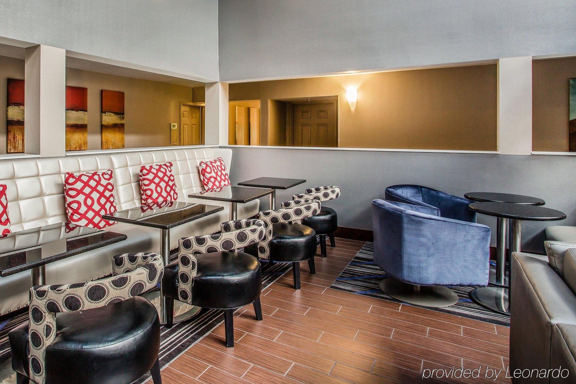 Quality Suites Nashville Airport מראה חיצוני תמונה