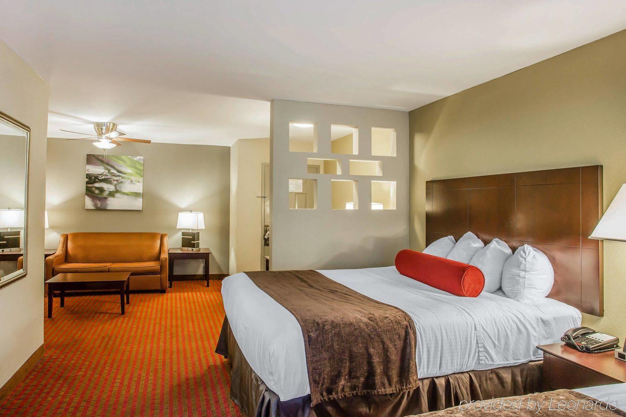 Quality Suites Nashville Airport מראה חיצוני תמונה
